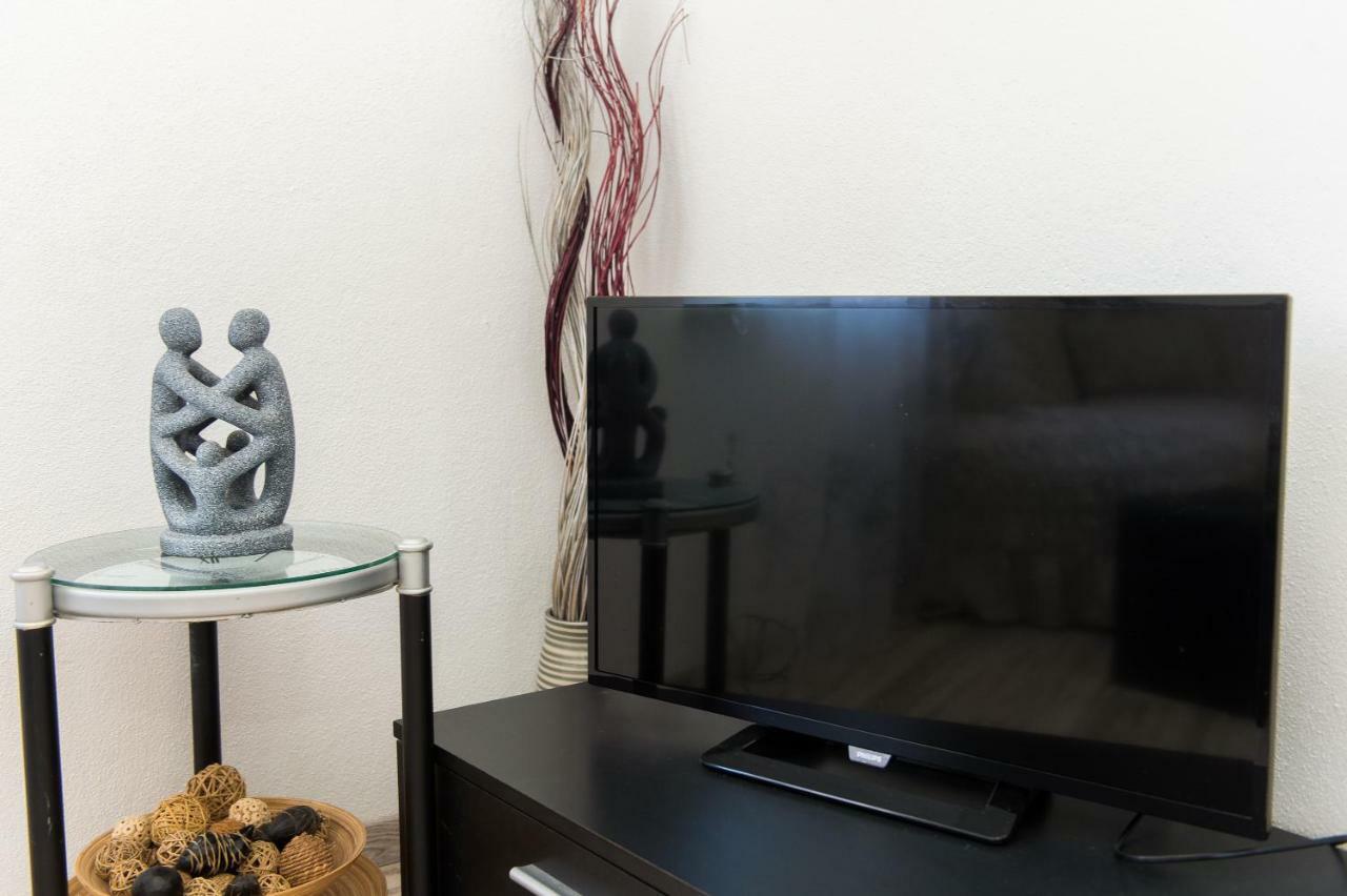 Apartment Ella Рогозниця Екстер'єр фото