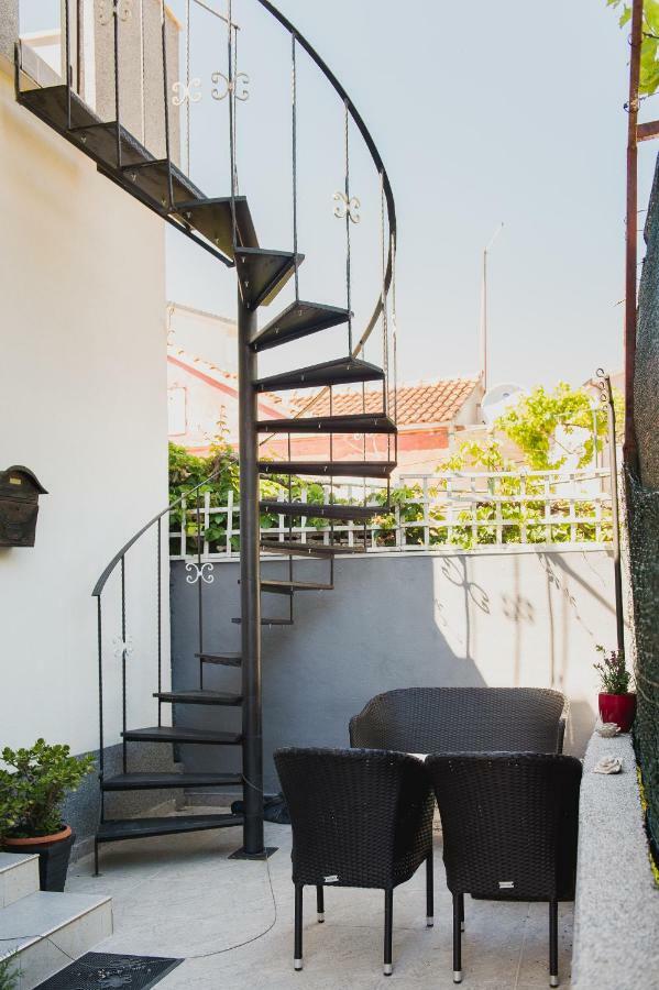 Apartment Ella Рогозниця Екстер'єр фото